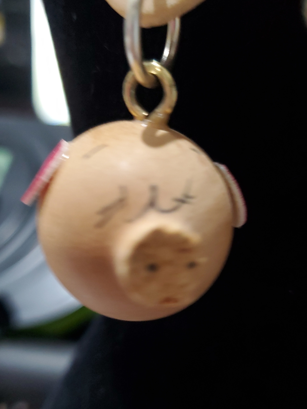 Vintage 70s Japanese Kissing Pigs Wood Charm Keychain Retro Showa Era Japan RARE - Picture 6 of 12